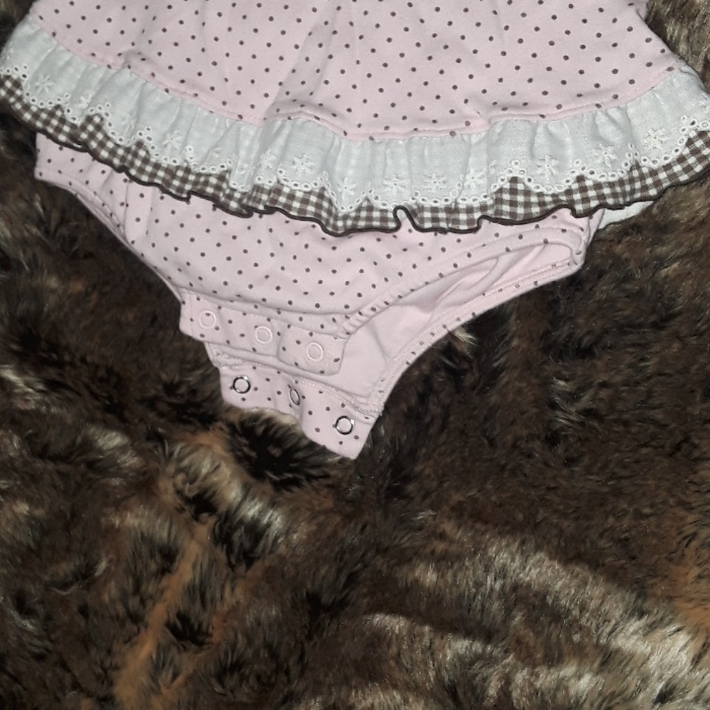 Romper - Picture 3 of 5